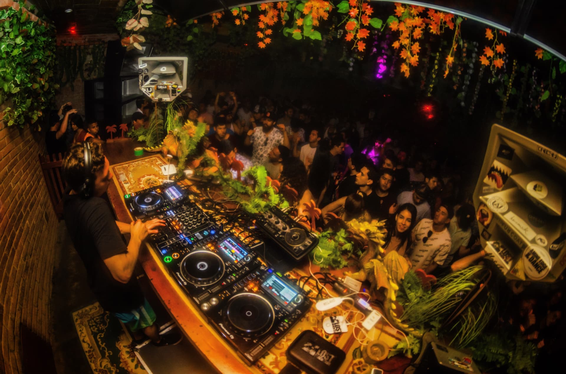 Club set with full crowd, wide angle