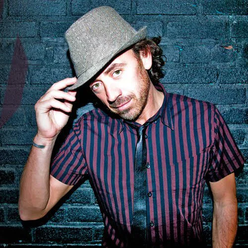 Benny Benassi — DJ que apoya la música de Cristhian Balcazar