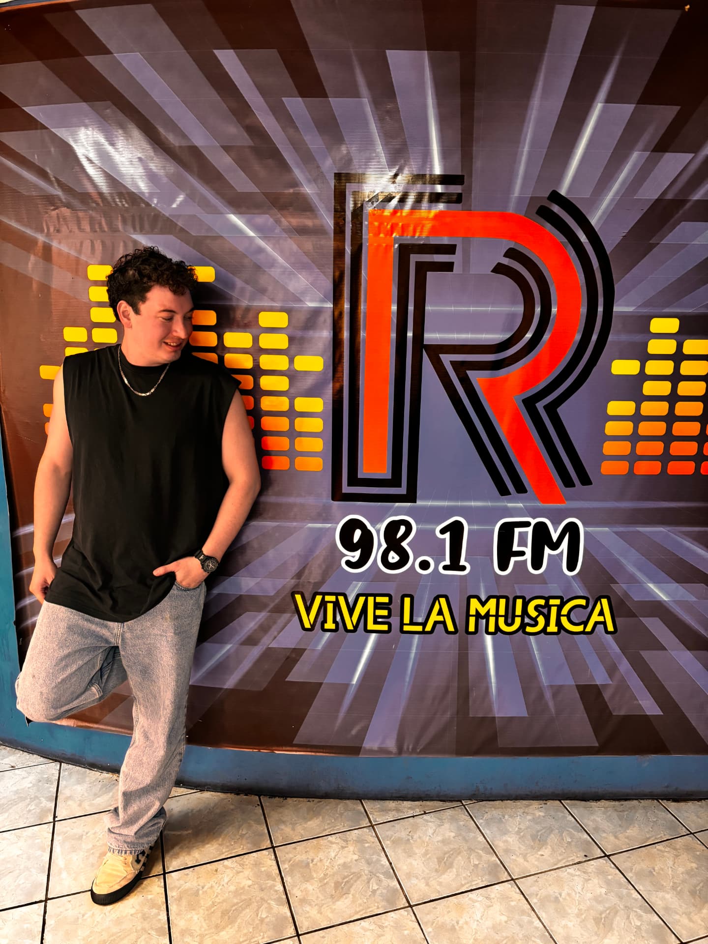 Cristhian Balcazar at Radio 98.1 FM